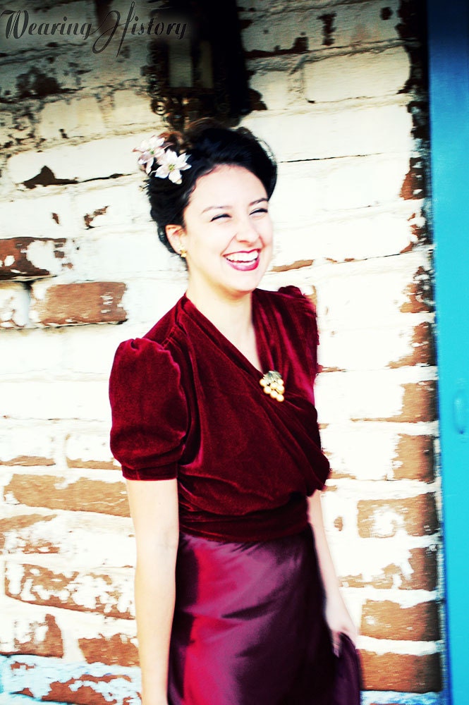 E-Pattern- Dahlia- 1940s Gathered Blouse- 30"-46" Bust