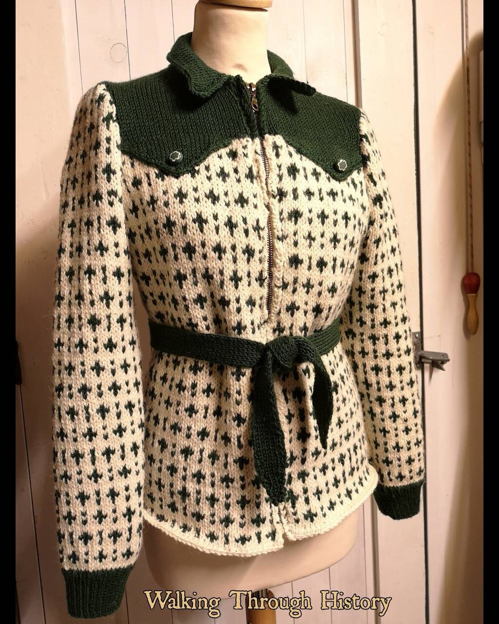 1940s Snow Belles Zip Up Ski Sweater Knitting Pattern- 34" Bust