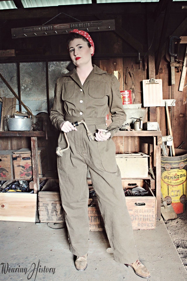 E-PATTERN- Phyllis- 1940s WWII 1940s Air Raid Suit or Coverall- Bust 30"-42"